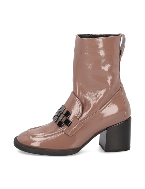 

polokozačky, Hnědá