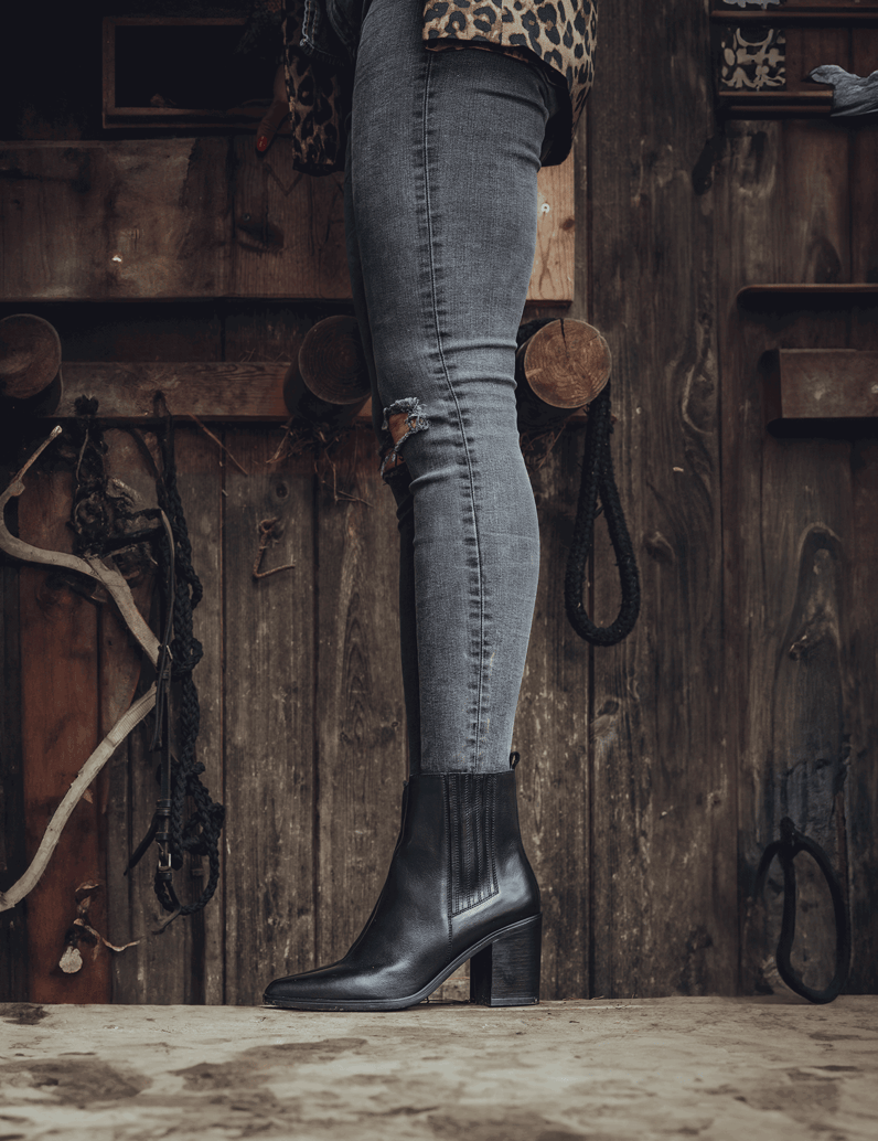 Lazzarini-Glattleder-Stiefelette-schwarz