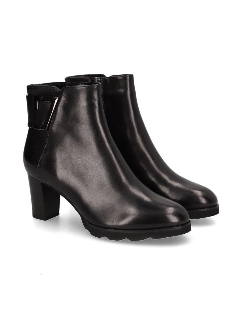 POE-gladko-usnje-elegantni-gležnjarji-črna