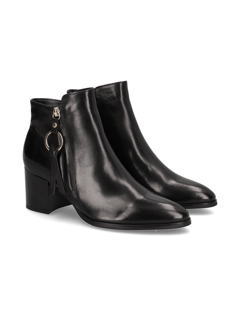 POE-hladká-kůže-polokozačky-černá