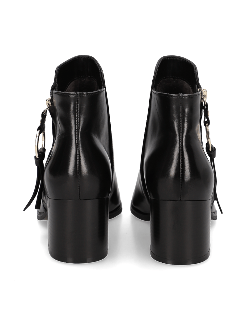 POE-hladká-kůže-polokozačky-černá