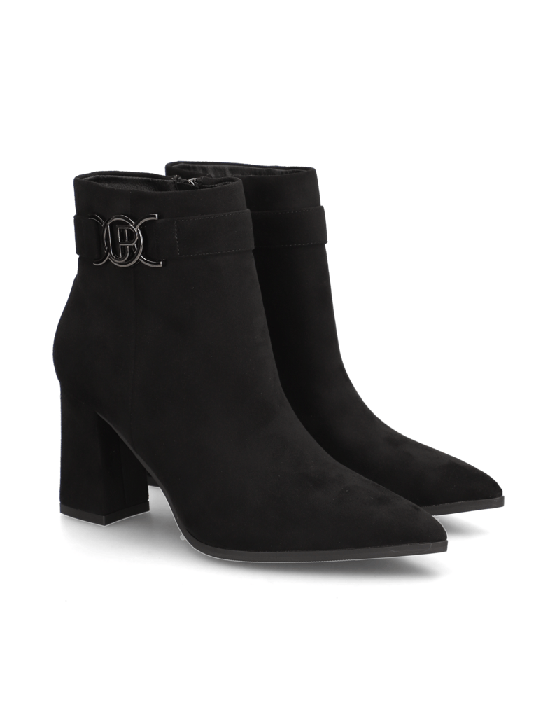 UP-collection-Stiefelette-braun