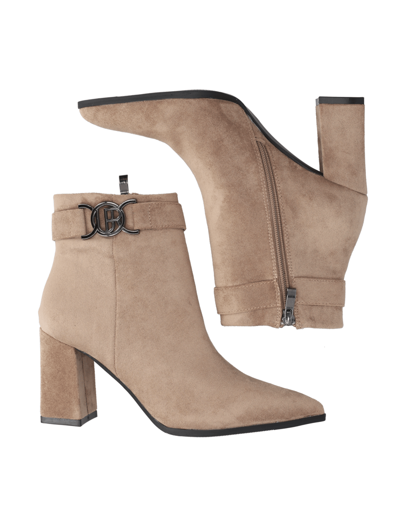 UP-collection-Stiefelette-braun
