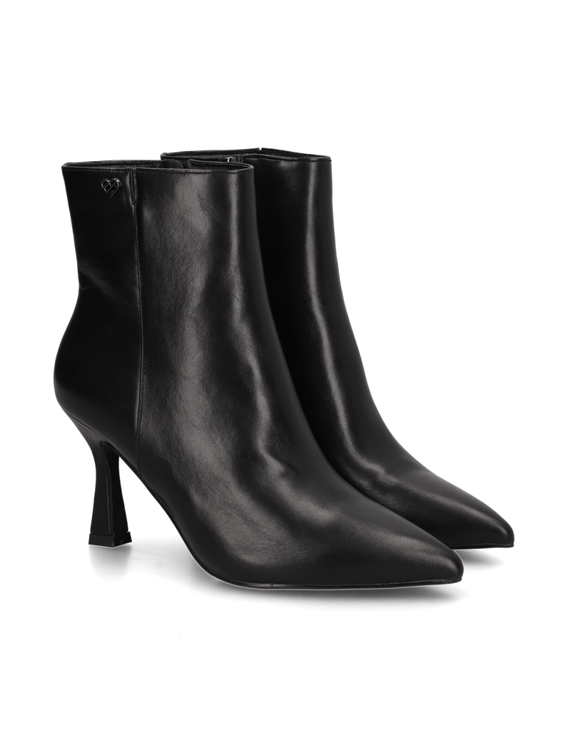 UP-collection-Stiefelette-schwarz