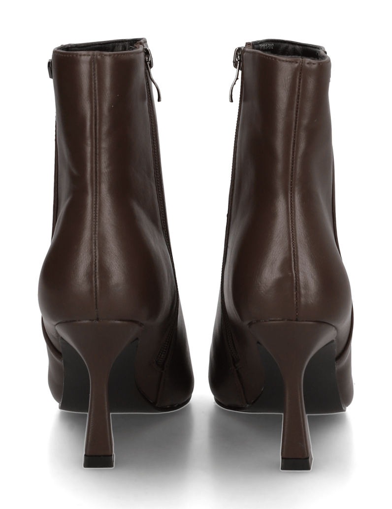 UP-collection-elegantni-gležnjarji-črna