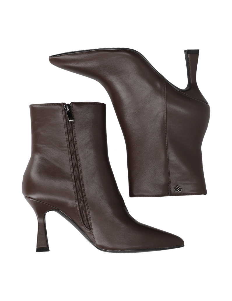 UP-collection-elegantni-gležnjarji-črna
