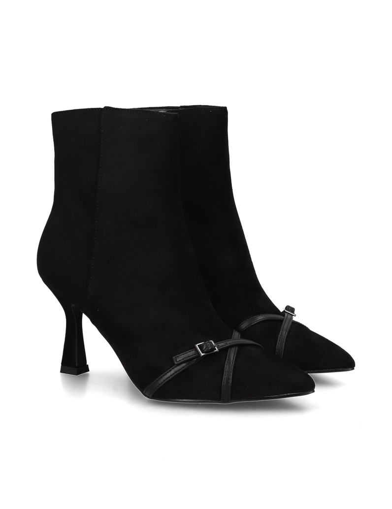 UP-collection-Stiefelette-schwarz