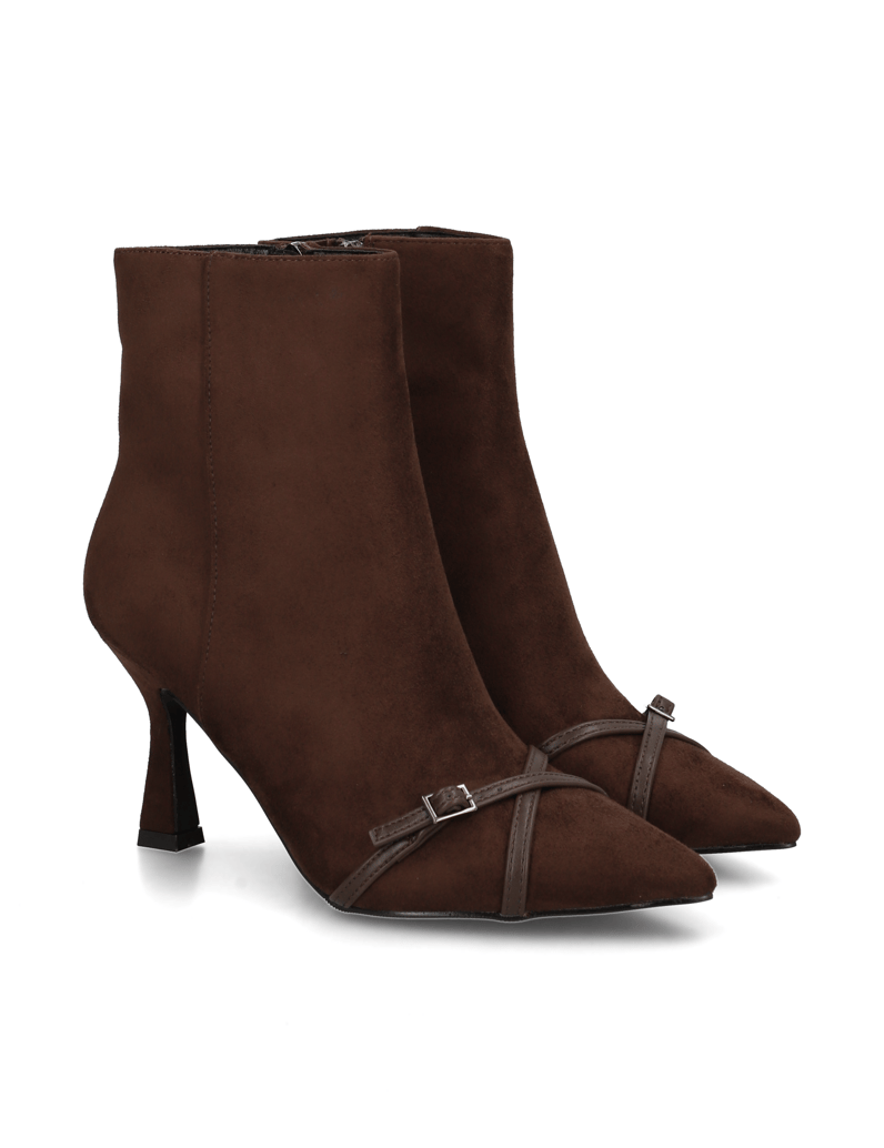 UP-collection-elegantni-gležnjarji-črna