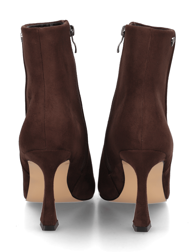 UP-collection-elegantni-gležnjarji-rjava