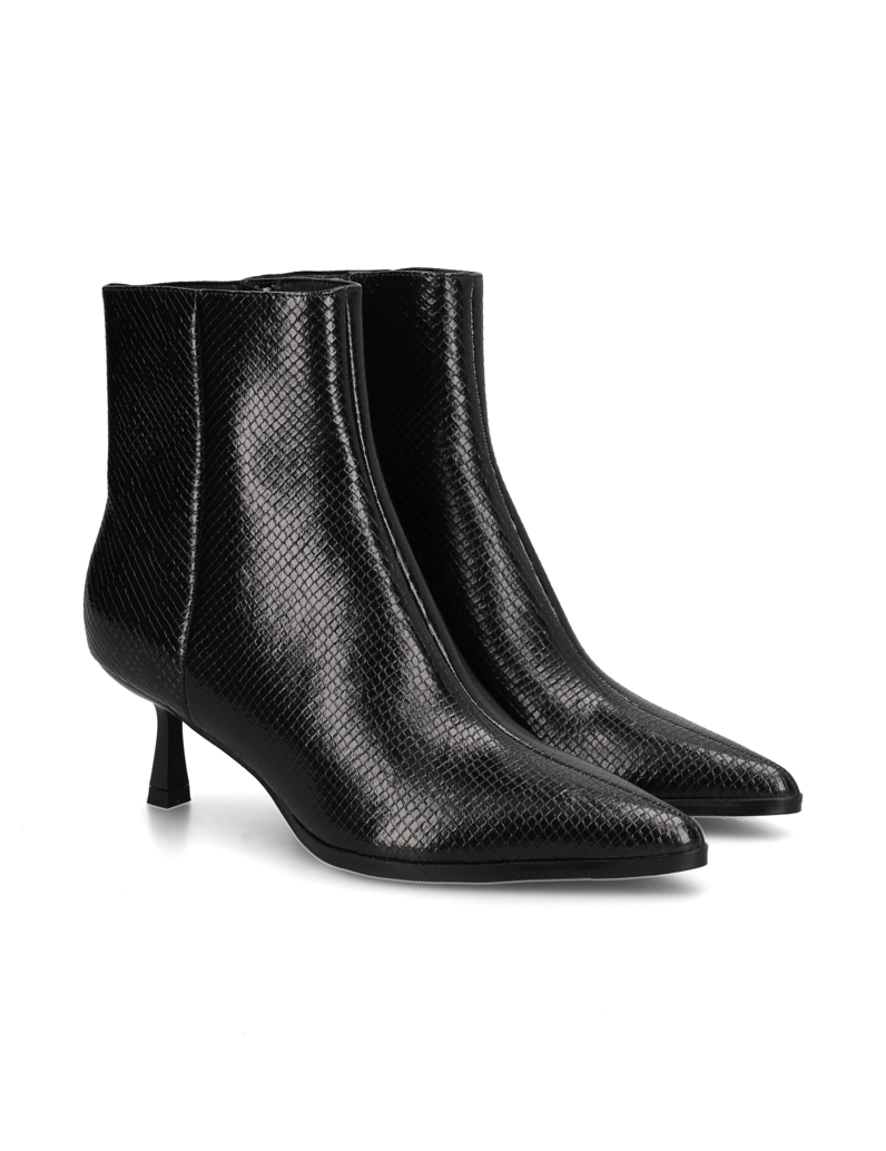 UP-collection-Stiefelette-schwarz