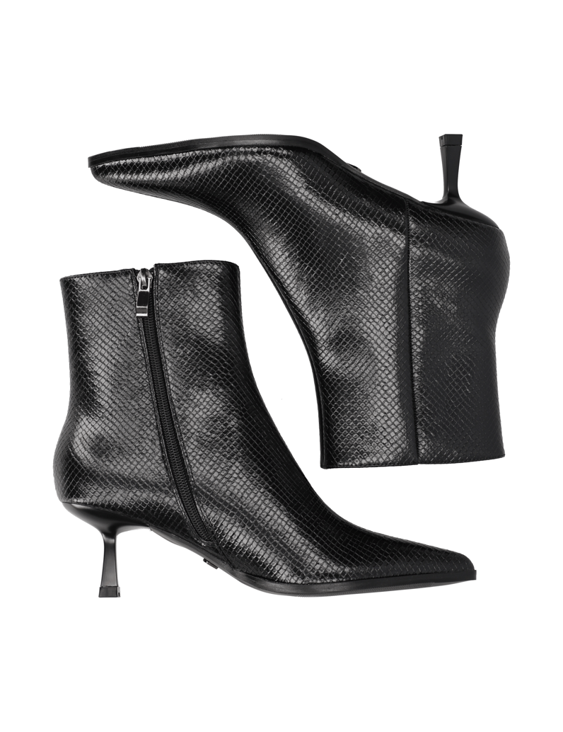UP-collection-Stiefelette-schwarz