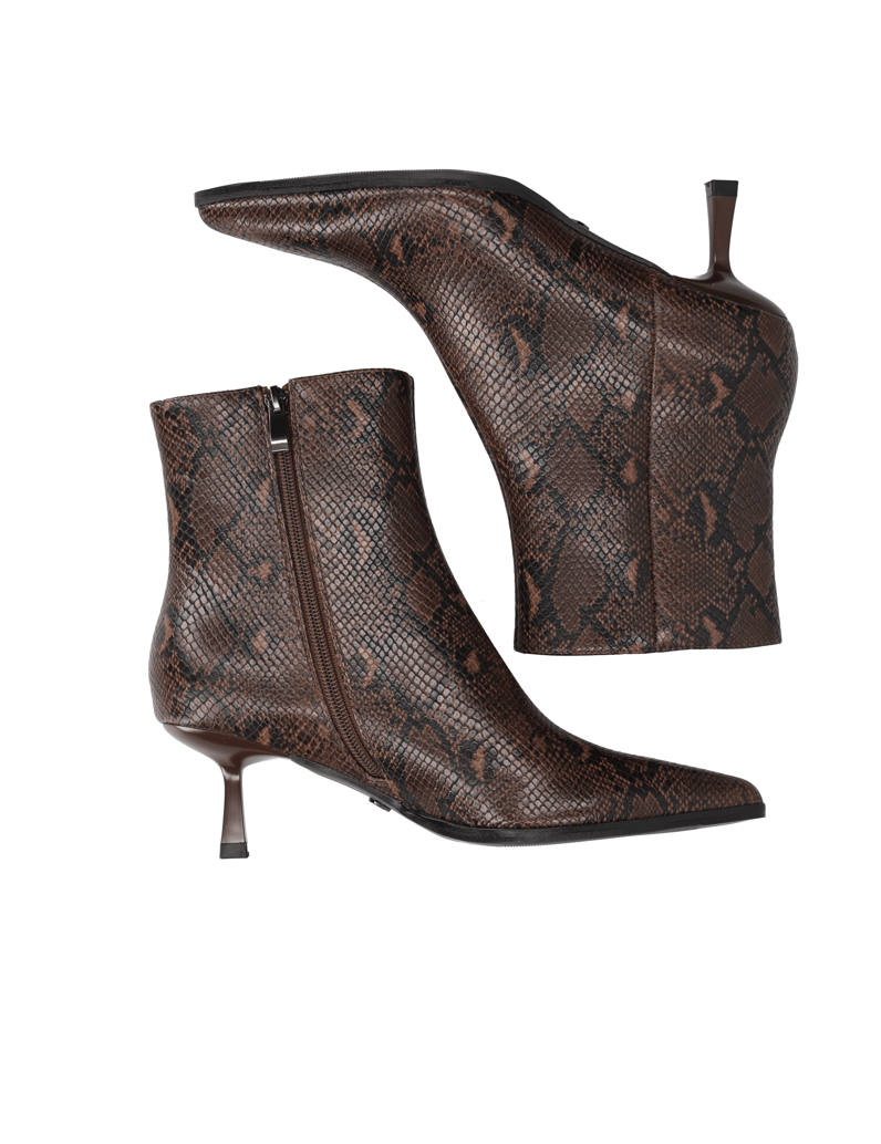 UP-collection-elegantni-gležnjarji-črna