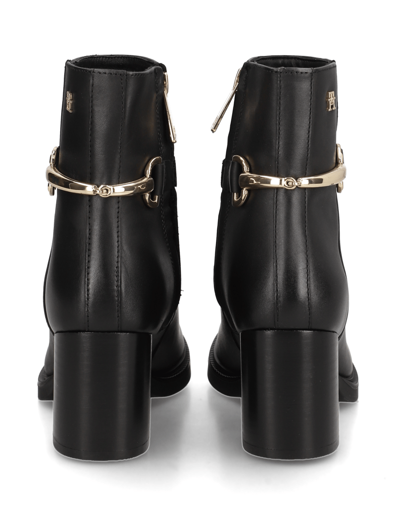 Tommy-Hilfiger-TH-STUD-HEEL-RIDING-ANKLE-BOOT-černá