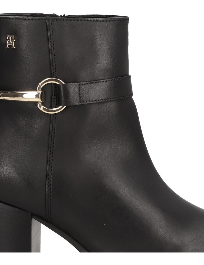 Tommy-Hilfiger-TH-STUD-HEEL-RIDING-ANKLE-BOOT-černá