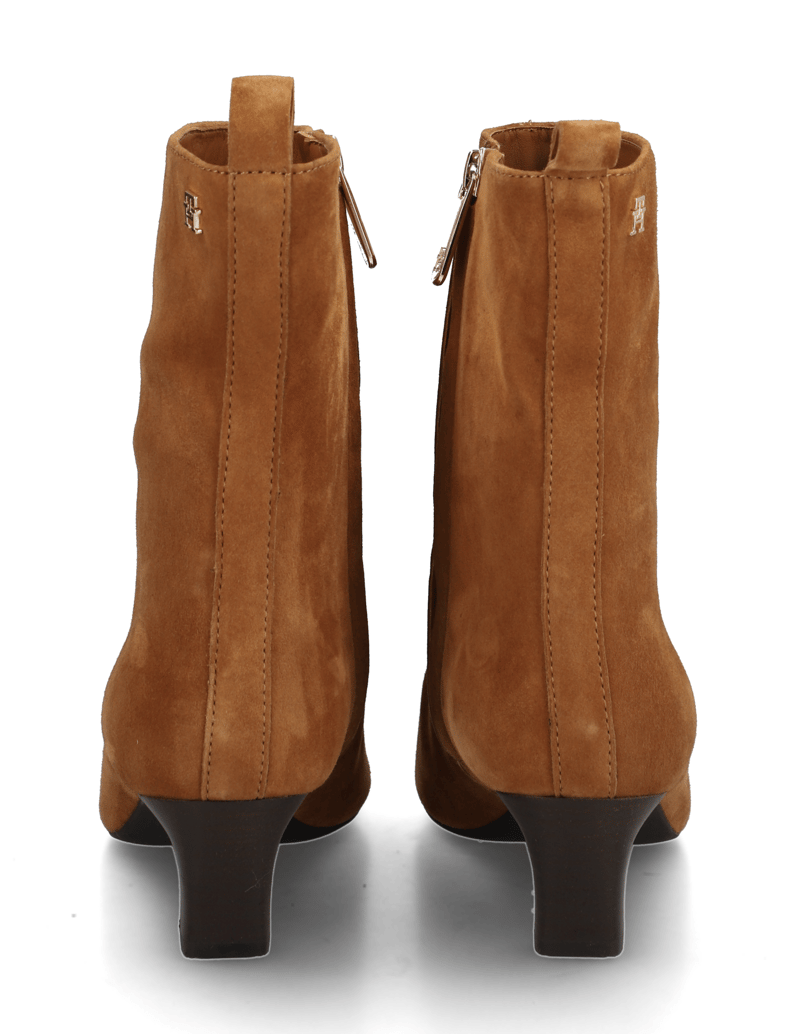 Tommy-Hilfiger-KITTEN-HEEL-SUEDE-ANKLE-BOOT-béžová