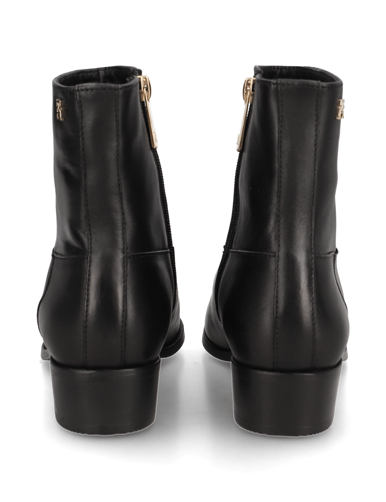 Tommy-Hilfiger-LEATHER-ANKLE-BOOT-W-ZIP-črna