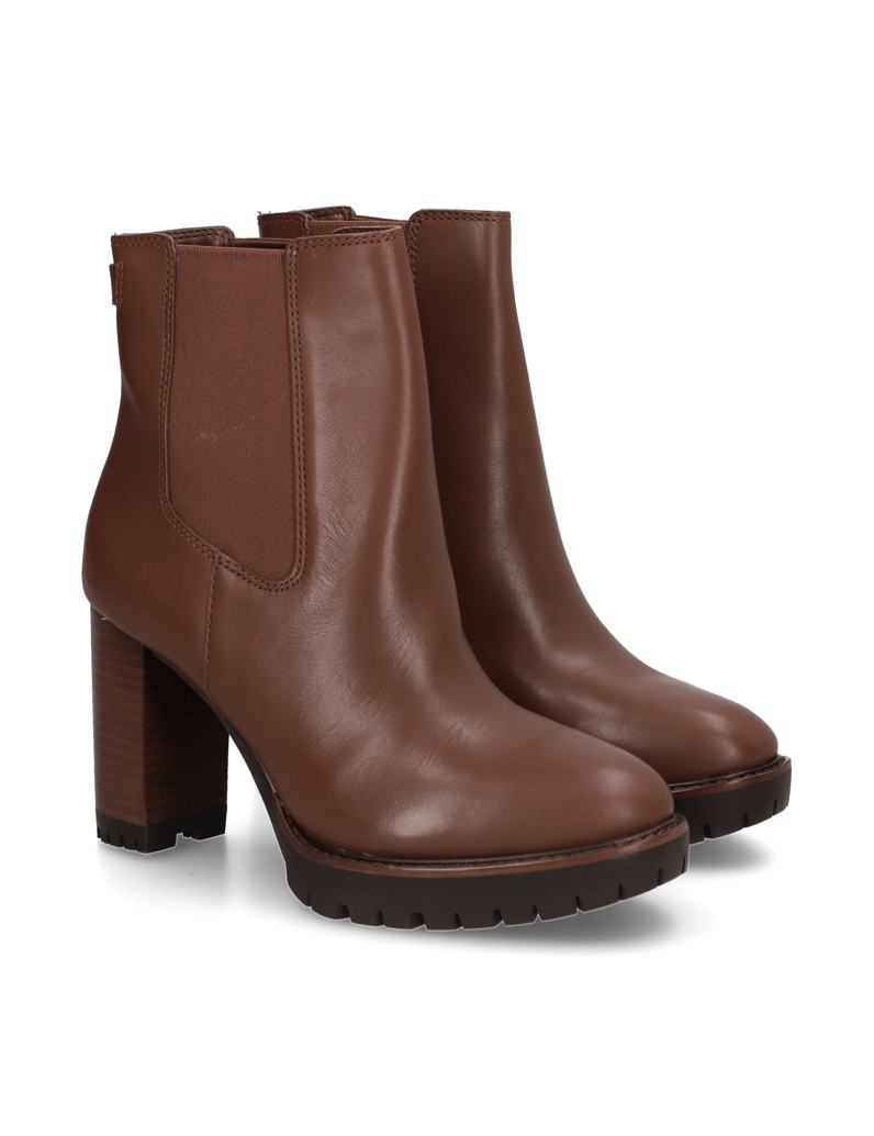 Lauren-Ralph-Lauren-LAYNE