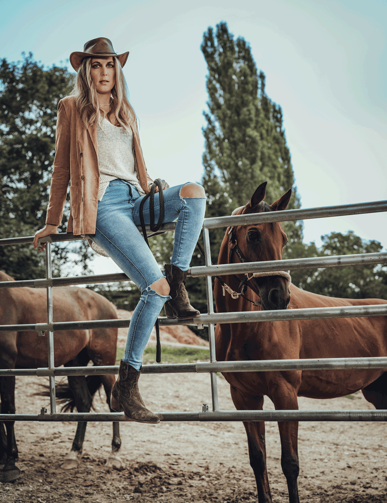 Kate-Gray-Veloursleder-Boot-schwarz