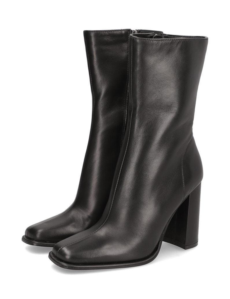 Steve-Madden-FOREMOST