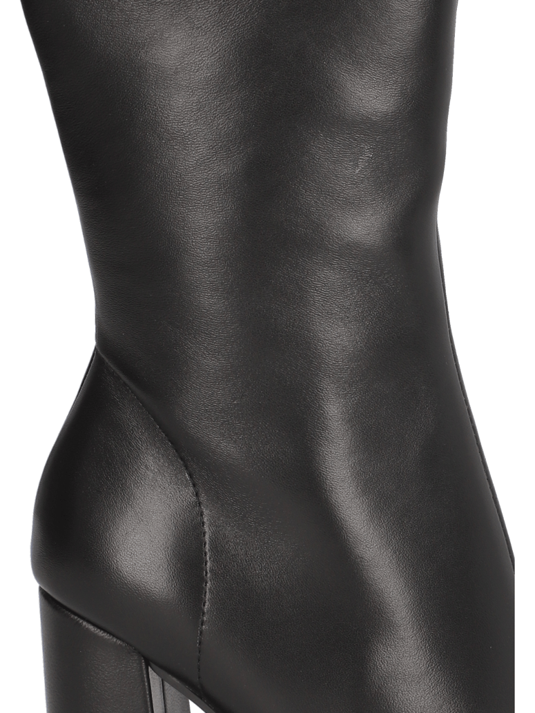 Steve-Madden-FOREMOST