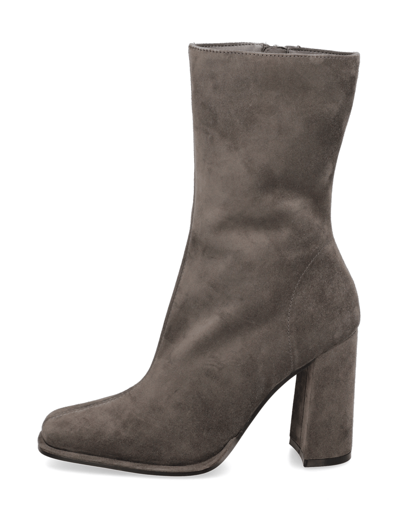 Steve-Madden-FOREMOST