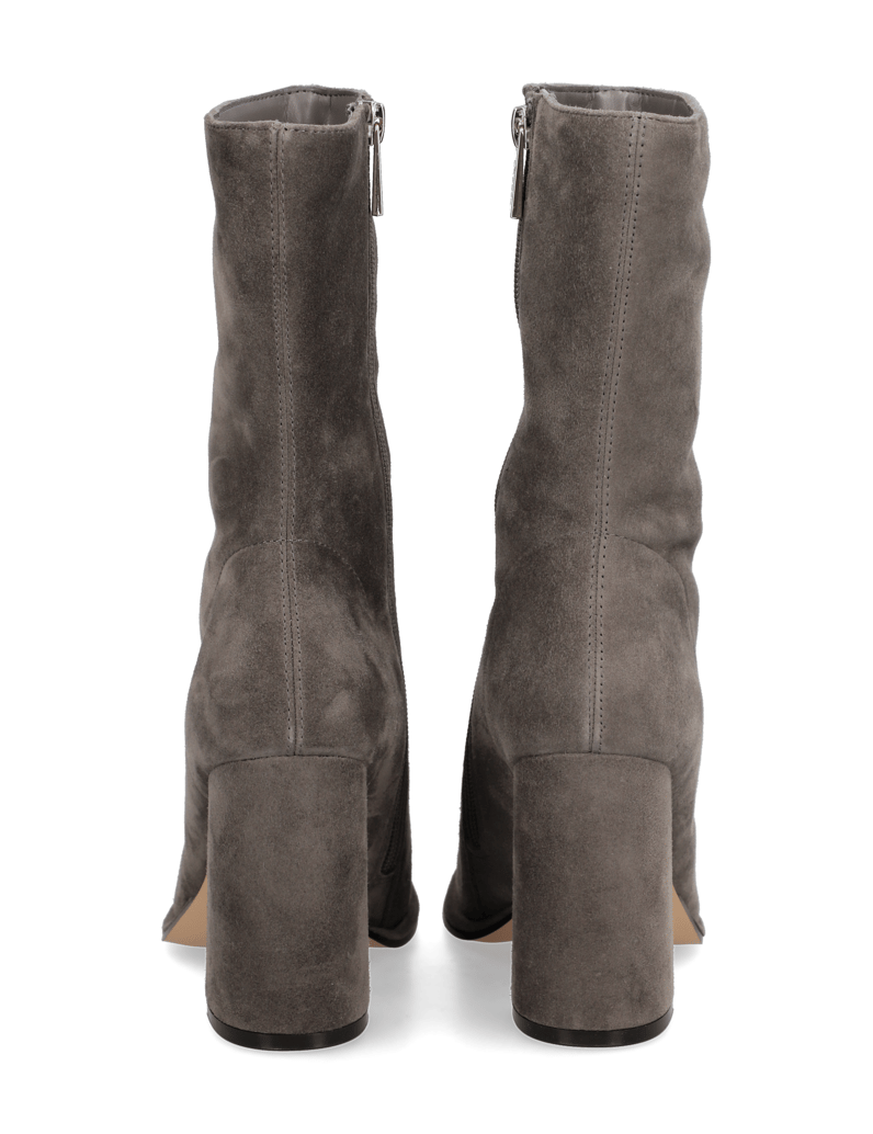 Steve-Madden-FOREMOST