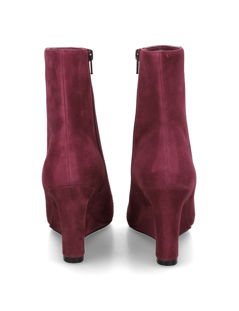 Silvia-Schneider-HEDY-rot