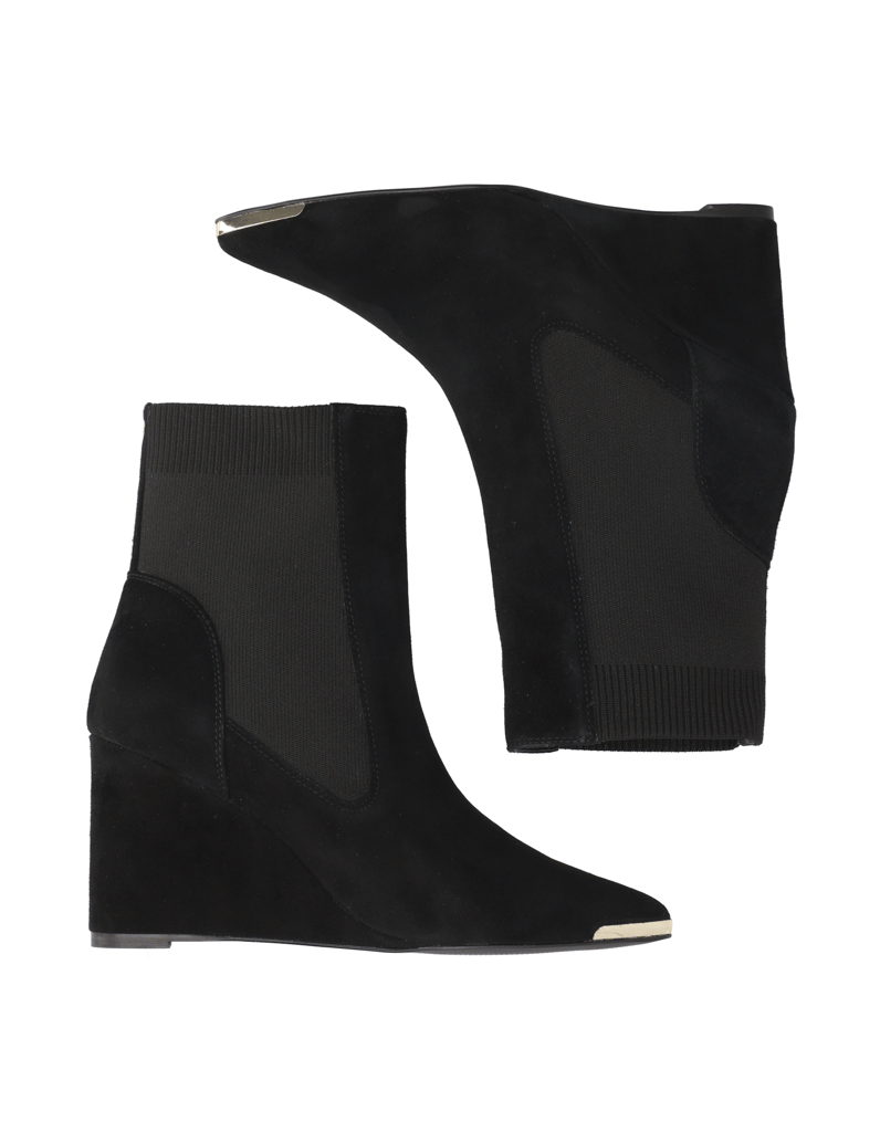 Silvia-Schneider-AVA-schwarz