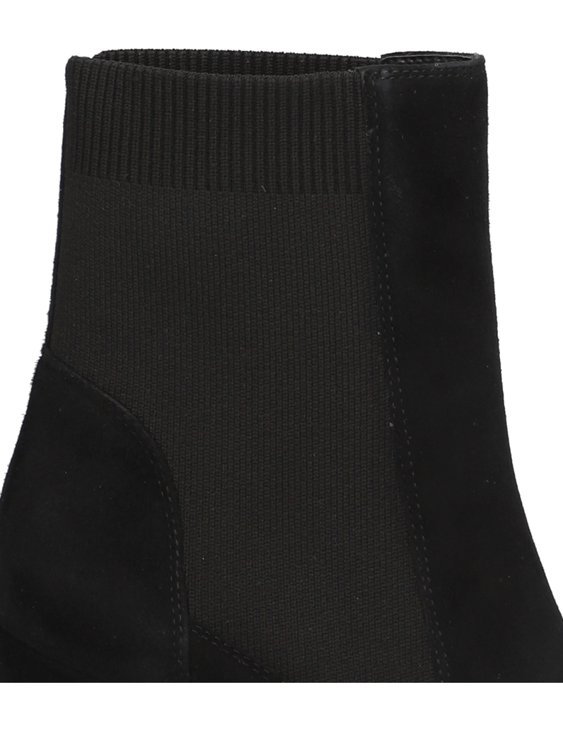 Silvia-Schneider-AVA-schwarz