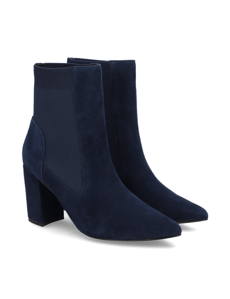 Silvia-Schneider-GRETA-schwarz