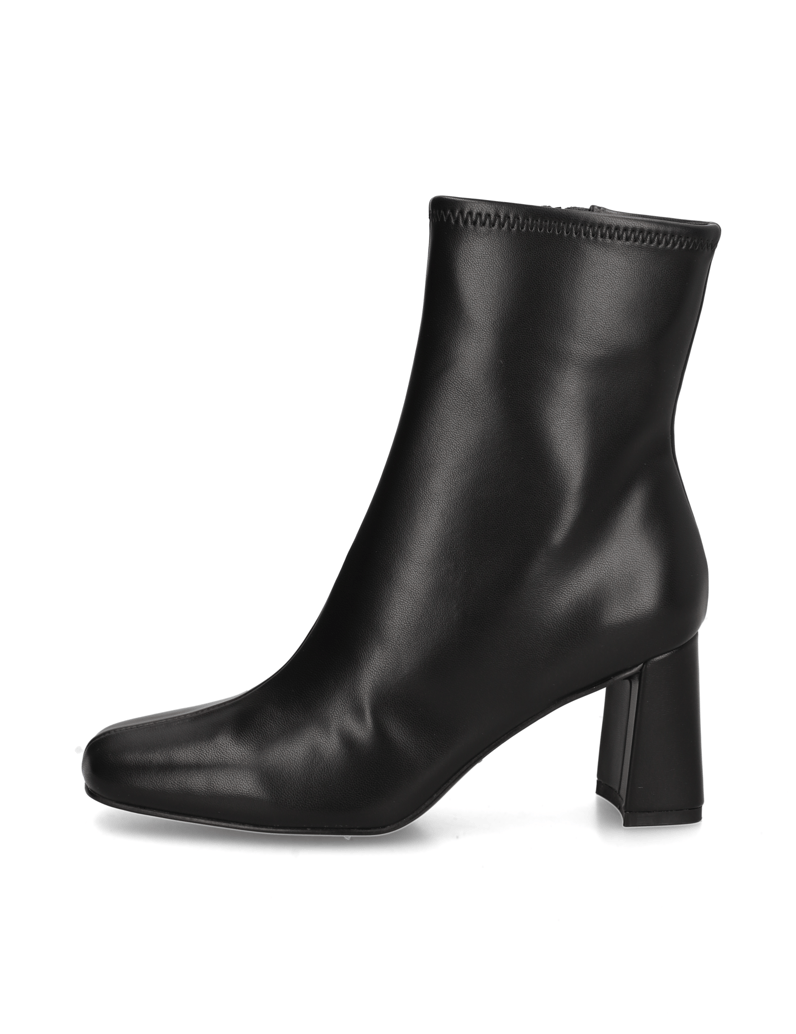 Steve-Madden-Hurst-rjava