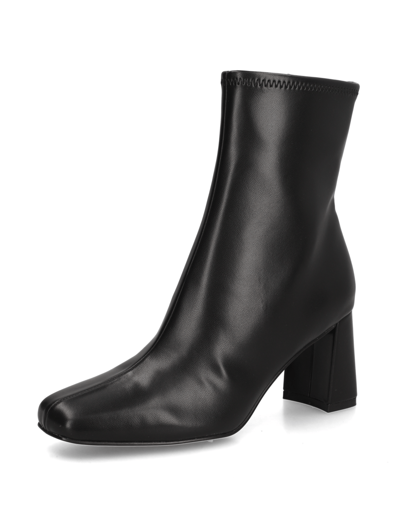 Steve-Madden-Hurst-rjava