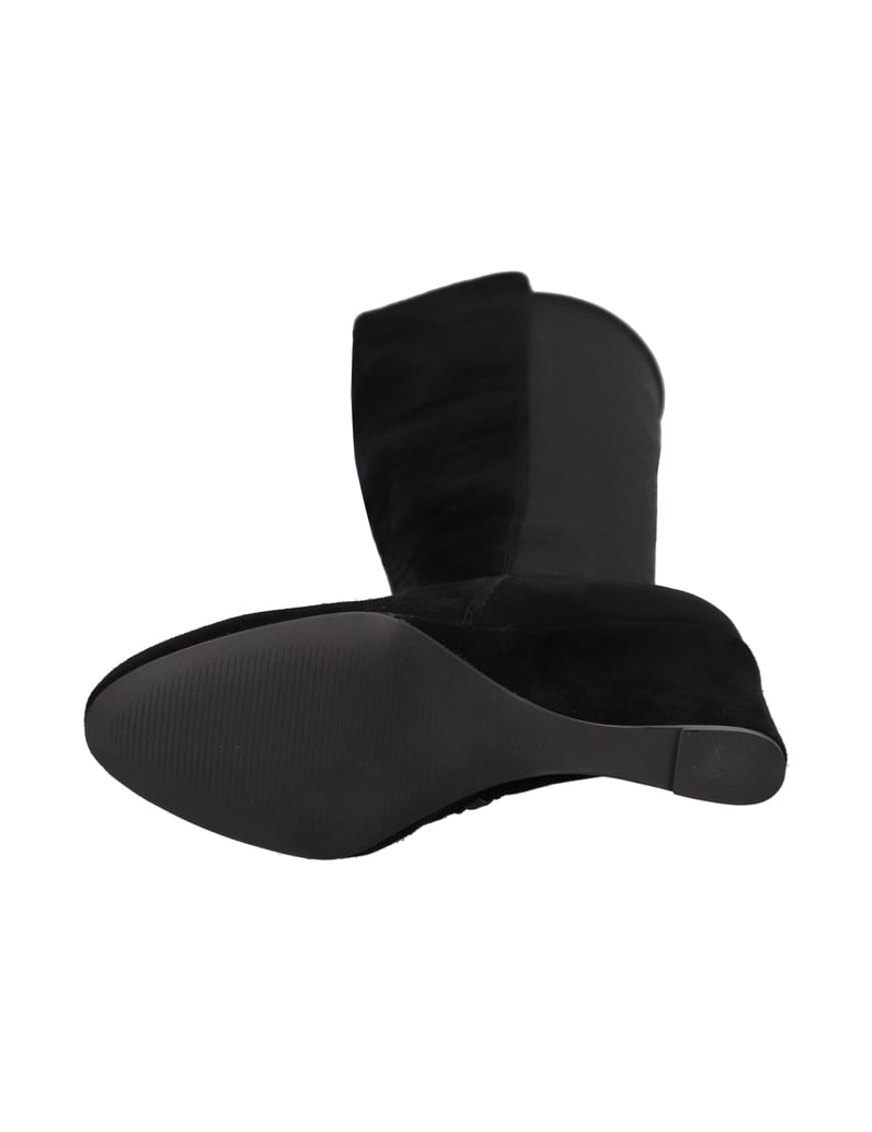 Silvia-Schneider-GINA-schwarz