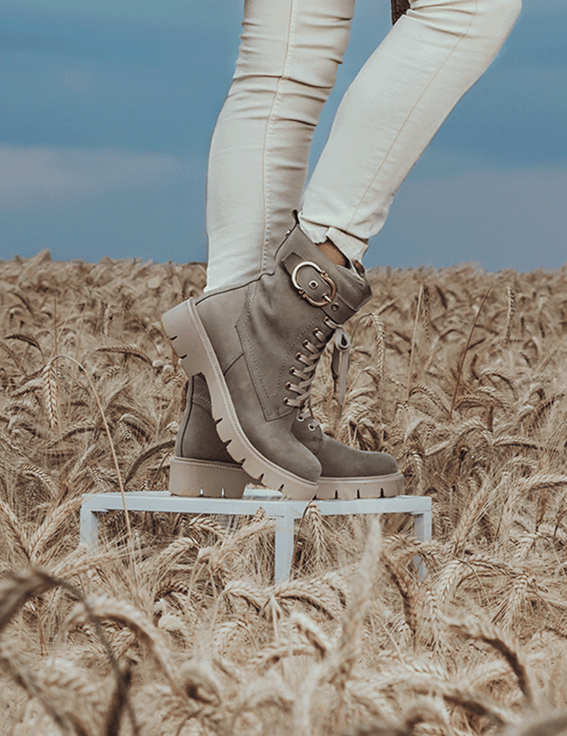 DELKA-nubuk-snurovacia-obuv-čierna