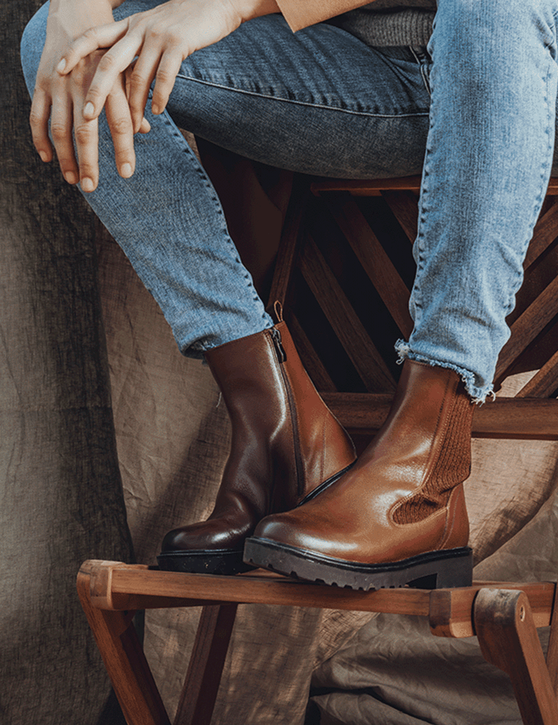 DELKA-hladká-koža-chelsea-boots-koňaková