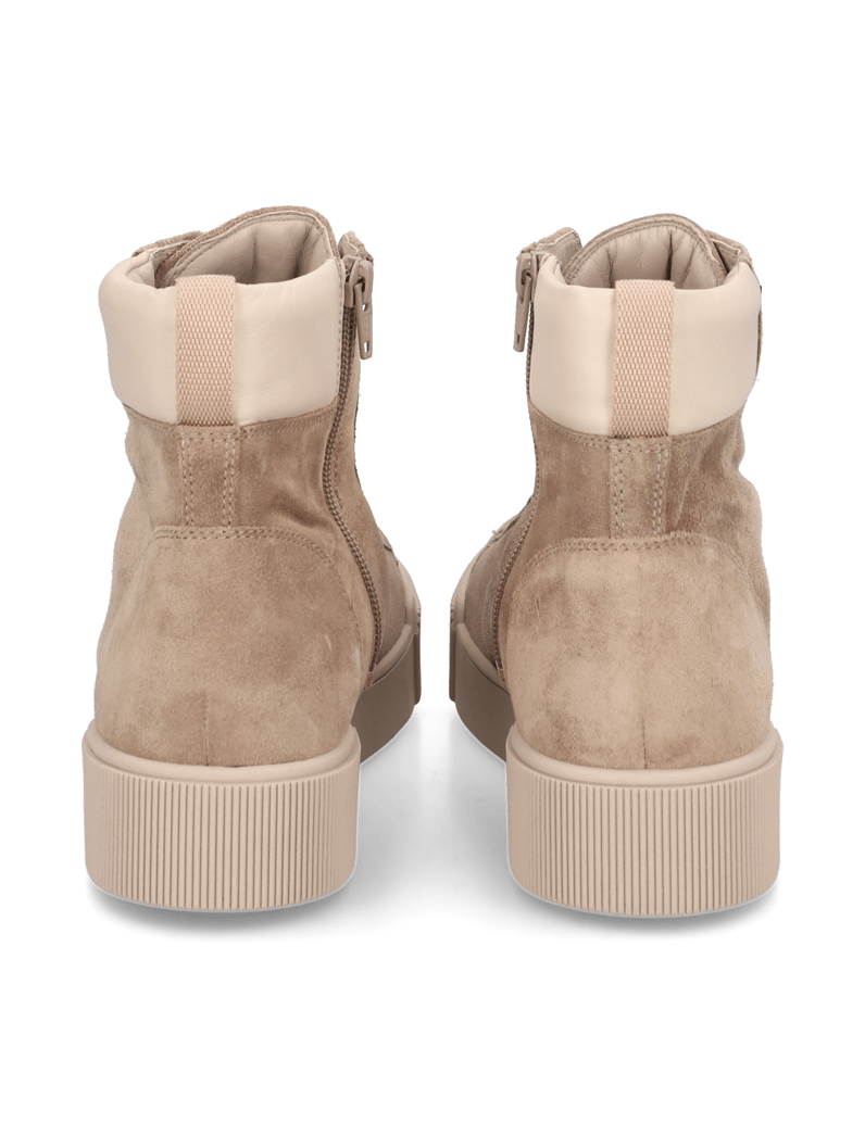 Högl-semiš-usnje-superge-srednje-višine