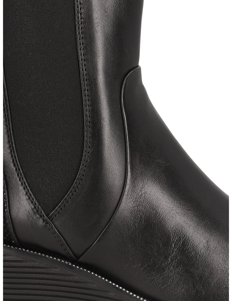 POE-chelsea-boots-čierna