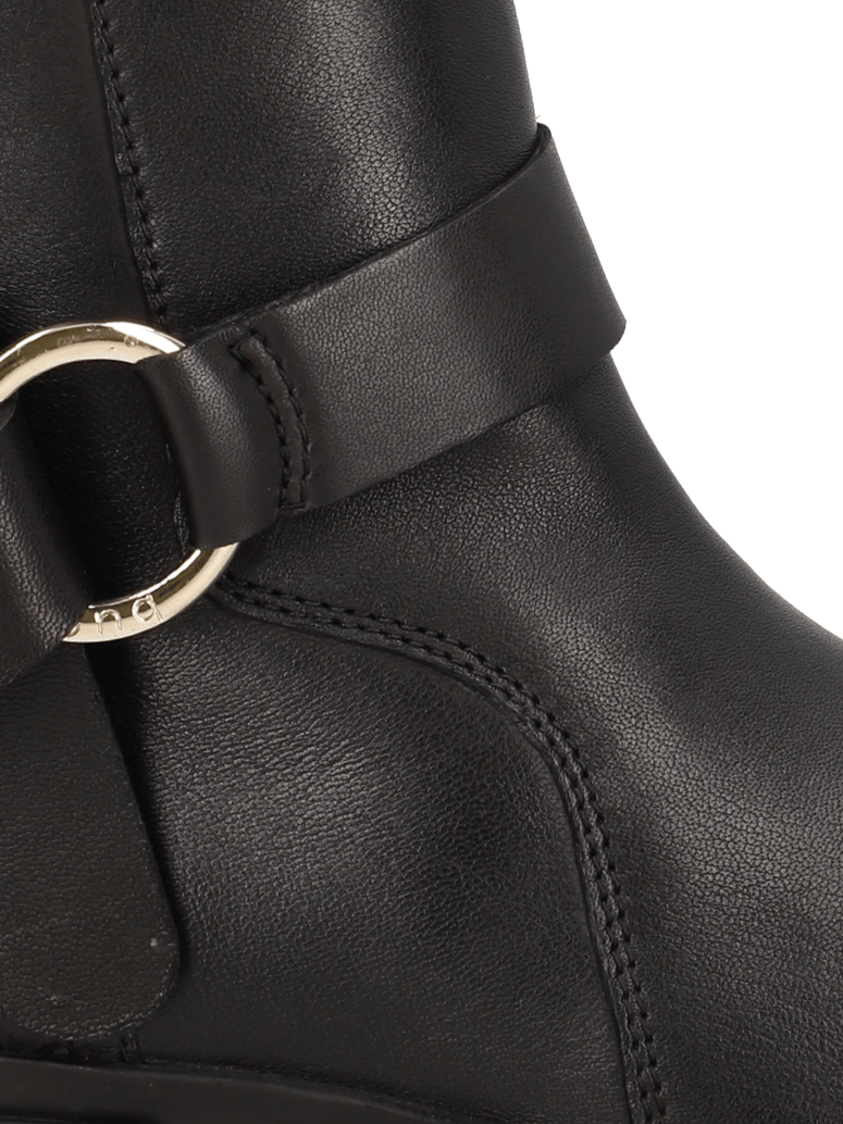 BUGATTI-FIONA-černá