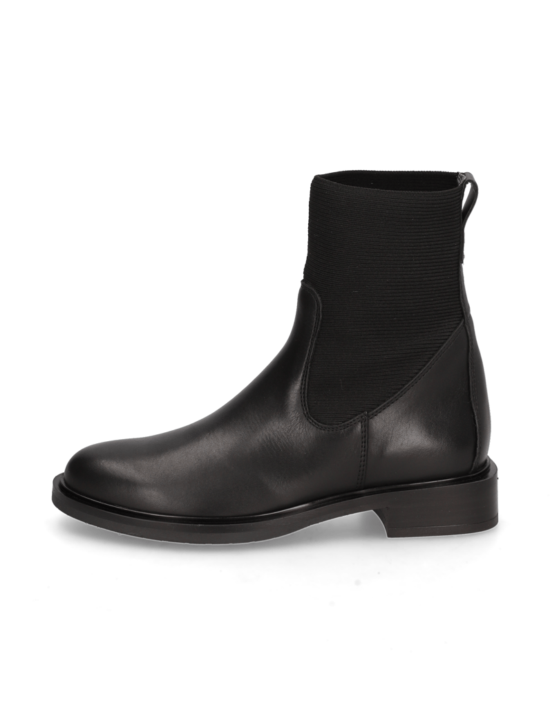 Pat-Calvin-čižmičky