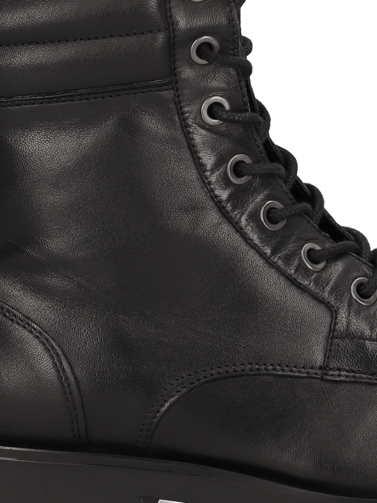 Pat-Calvin-šněrovací-kotníčkové-boty