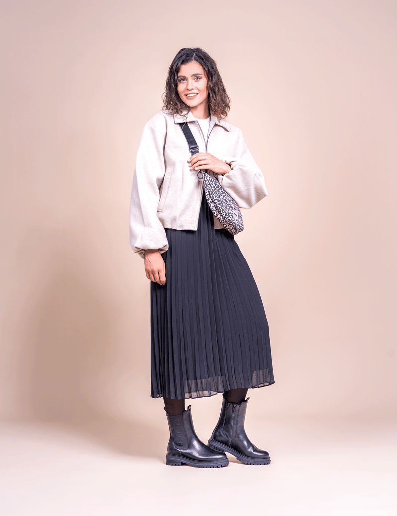 S.Oliver-kotníčkové-Chelsea-černá