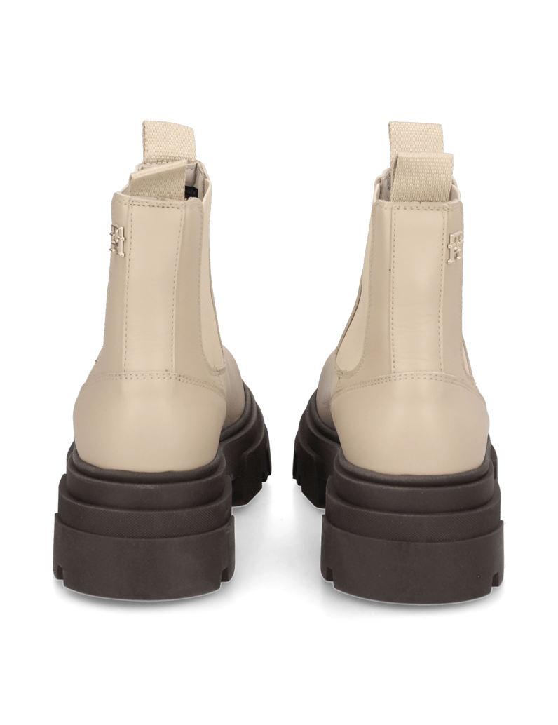 Tommy-Hilfiger-kotníčkové-Chelsea-černá