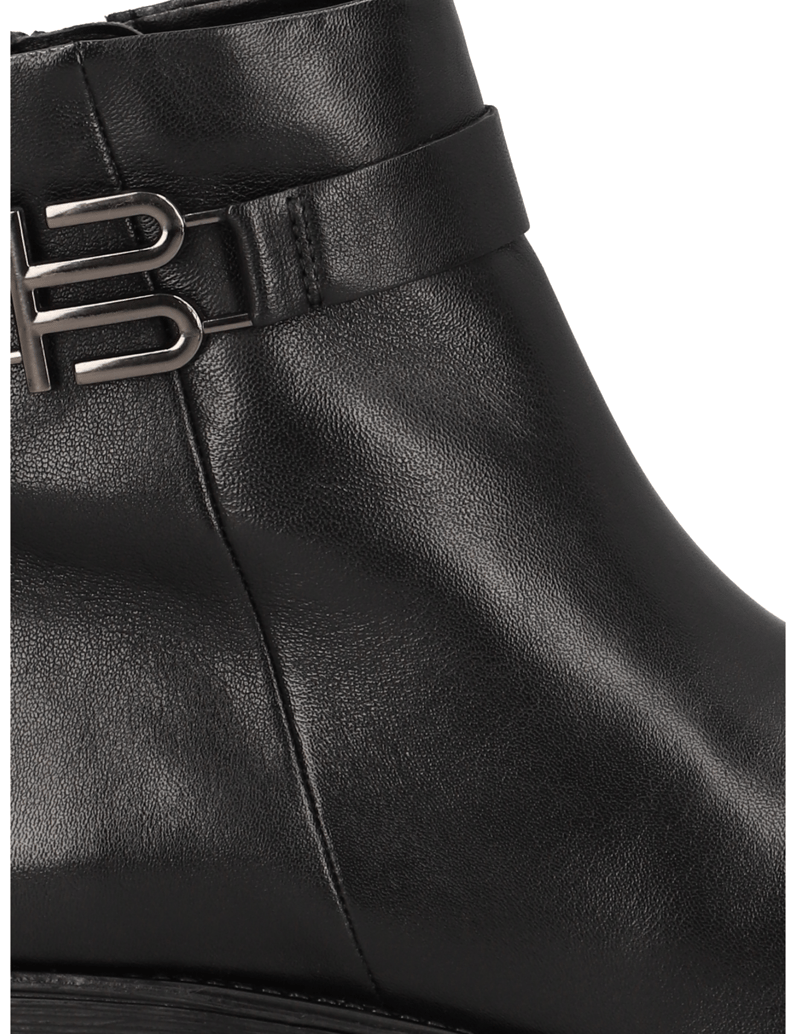 TT.-BAGATT-hladká-kůže-kotníčkové-boty-černá