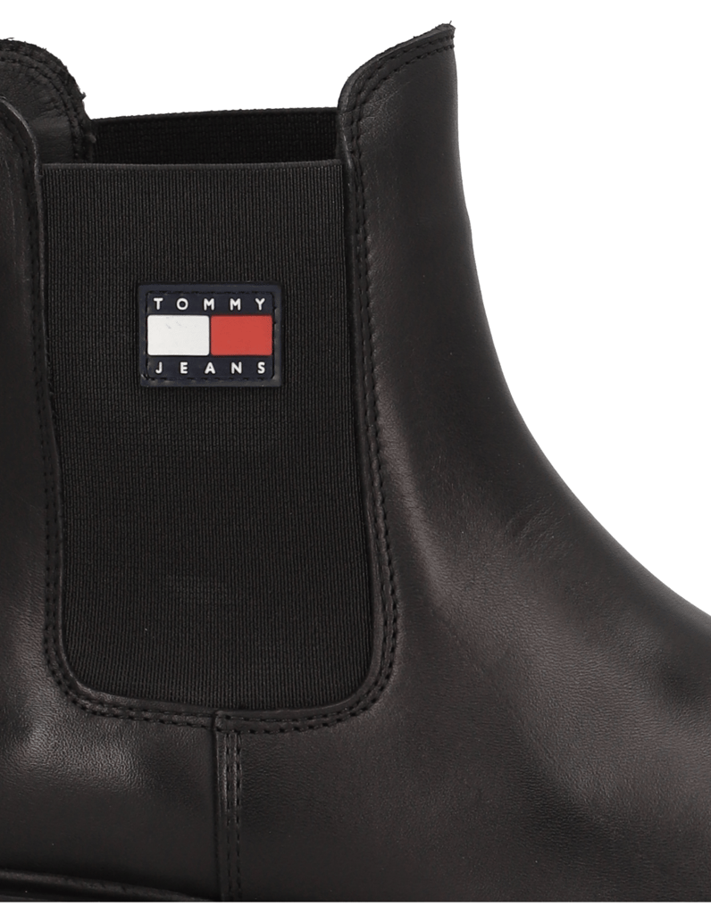 Tommy-Jeans-TJW-CHELSEA-LEATHER-BOOT-černá