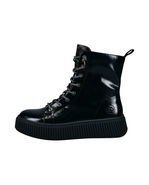 Schnürstiefel