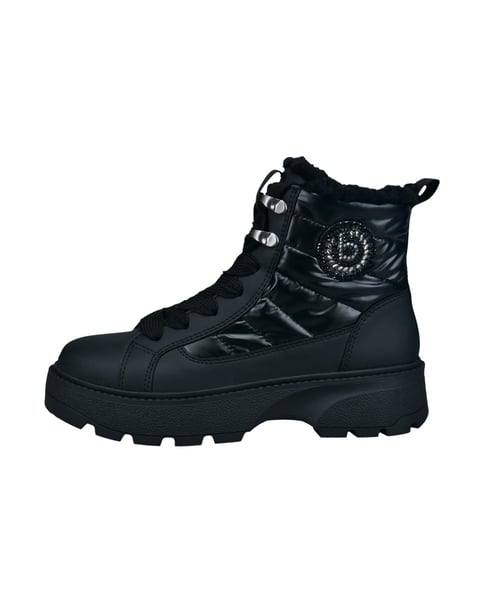 Schnürstiefel