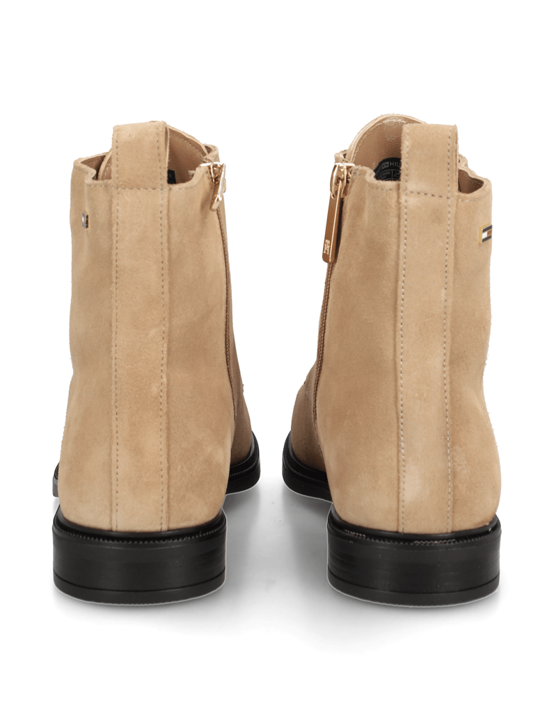 Tommy-Hilfiger-ENAMEL-FLAG-SUEDE-LACE-UP-BOOT-modra