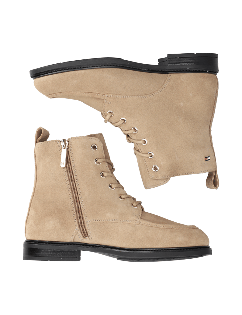 Tommy-Hilfiger-ENAMEL-FLAG-SUEDE-LACE-UP-BOOT-modra