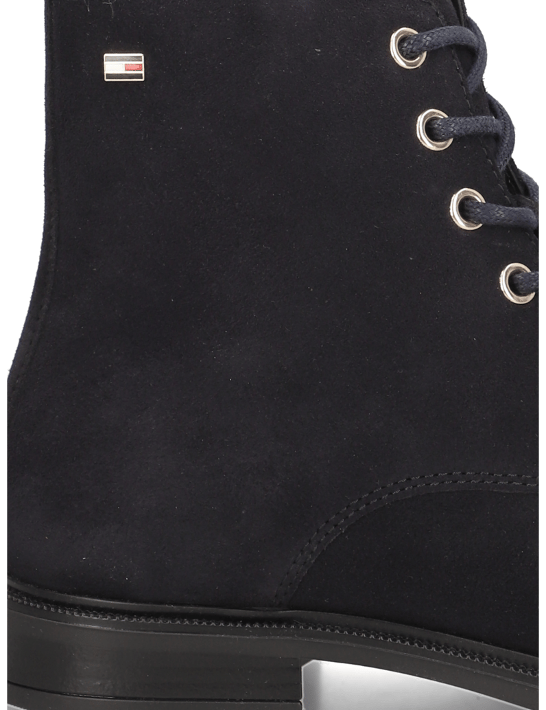 Tommy-Hilfiger-ENAMEL-FLAG-SUEDE-LACE-UP-BOOT-modra