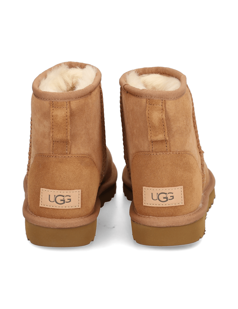 UGG-W-CLASSIC-MINI-II-čierna